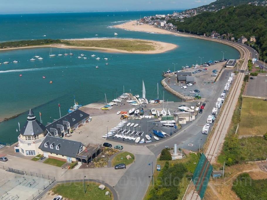 Domaine De La Calotine Classe 4 Etoiles Dives-sur-Mer Eksteriør bilde